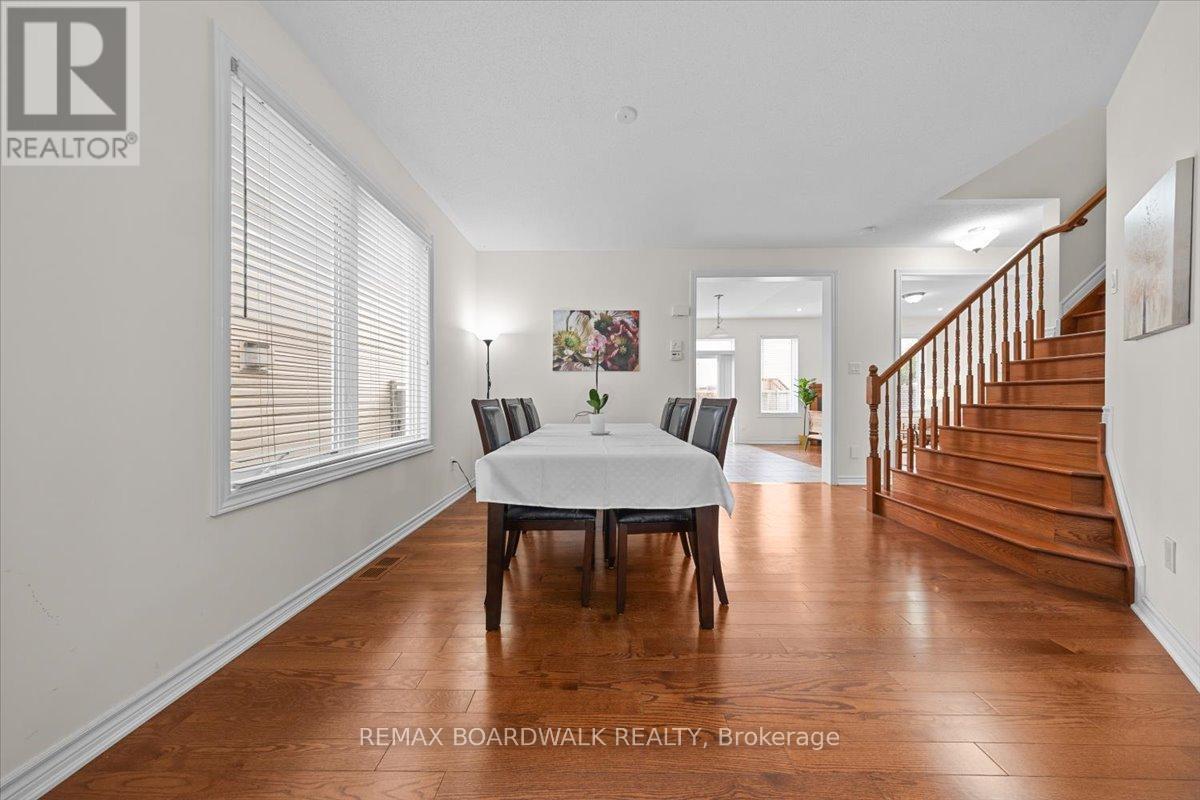 336 Gallantry Way, Ottawa, Ontario  K2S 0R1 - Photo 5 - X13496746