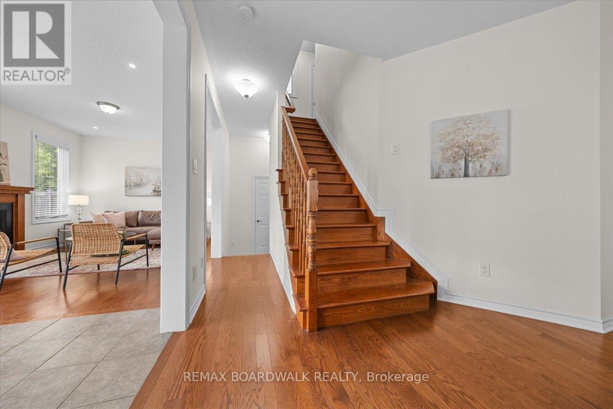 336 Gallantry Way, Ottawa, Ontario  K2S 0R1 - Photo 7 - X13496746