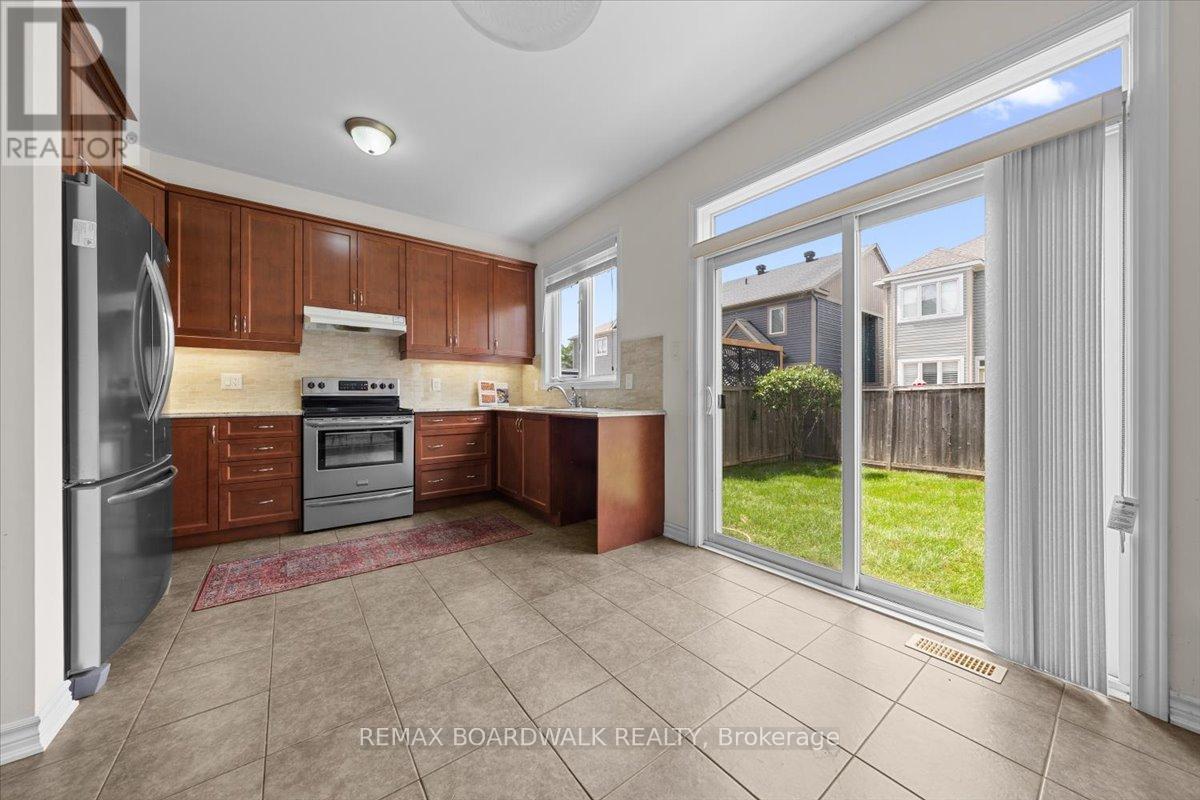 336 Gallantry Way, Ottawa, Ontario  K2S 0R1 - Photo 8 - X13496746