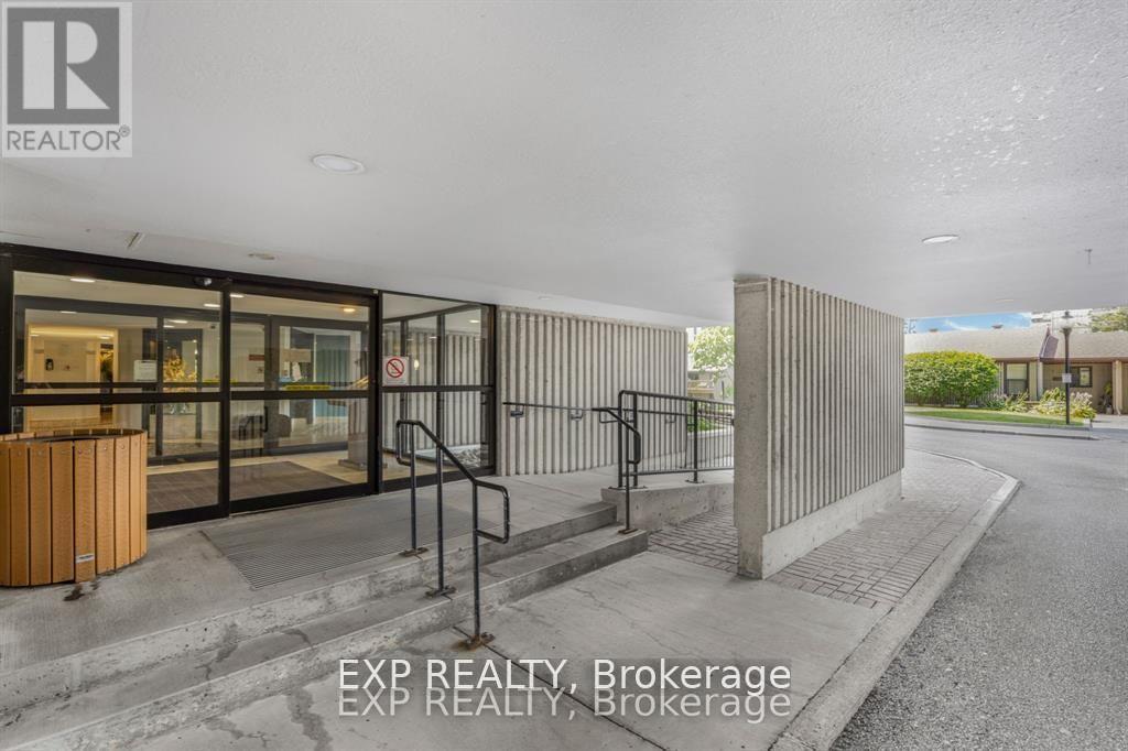 1603 - 1081 Ambleside Drive E, Ottawa, Ontario  K2B 8C8 - Photo 3 - X13496888