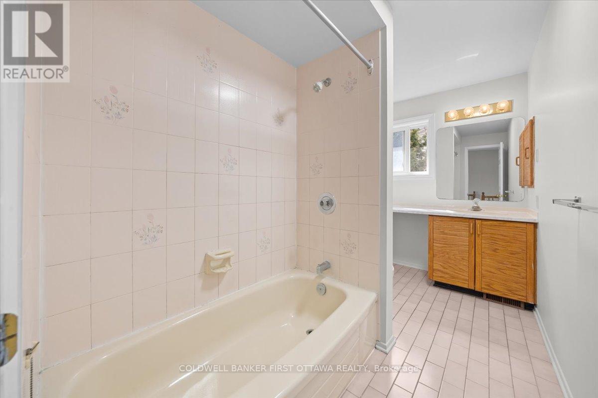 1841 Thistleleaf Crescent, Ottawa, Ontario  K1C 5W8 - Photo 25 - X13496918