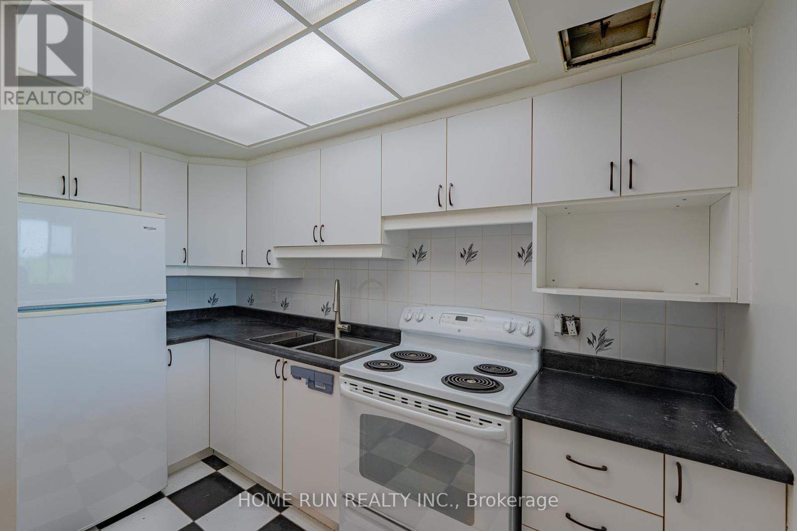 1111 - 555 Brittany Drive, Ottawa, Ontario  K1K 4C5 - Photo 30 - X13497342