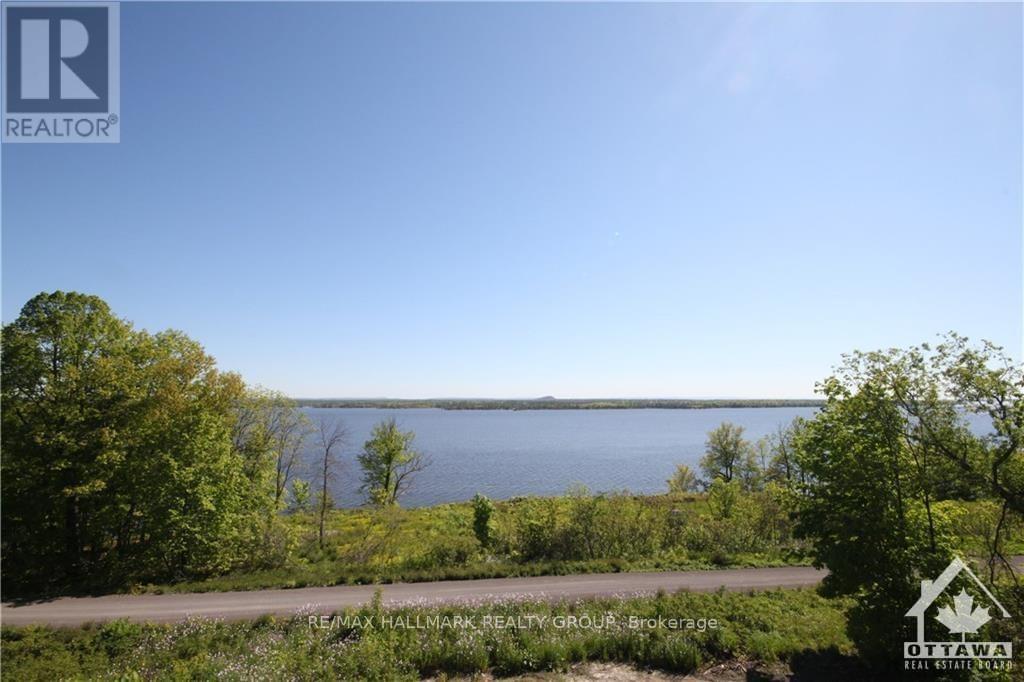 7 - 768 Usborne Street, Mcnab/braeside, Ontario  K0A 1G0 - Photo 2 - X13497362