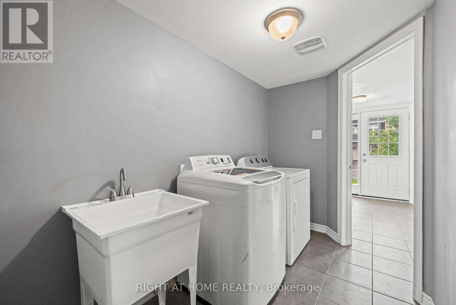 403 Gerardia Lane, Ottawa, Ontario  K4A 1C7 - Photo 6 - X13497366