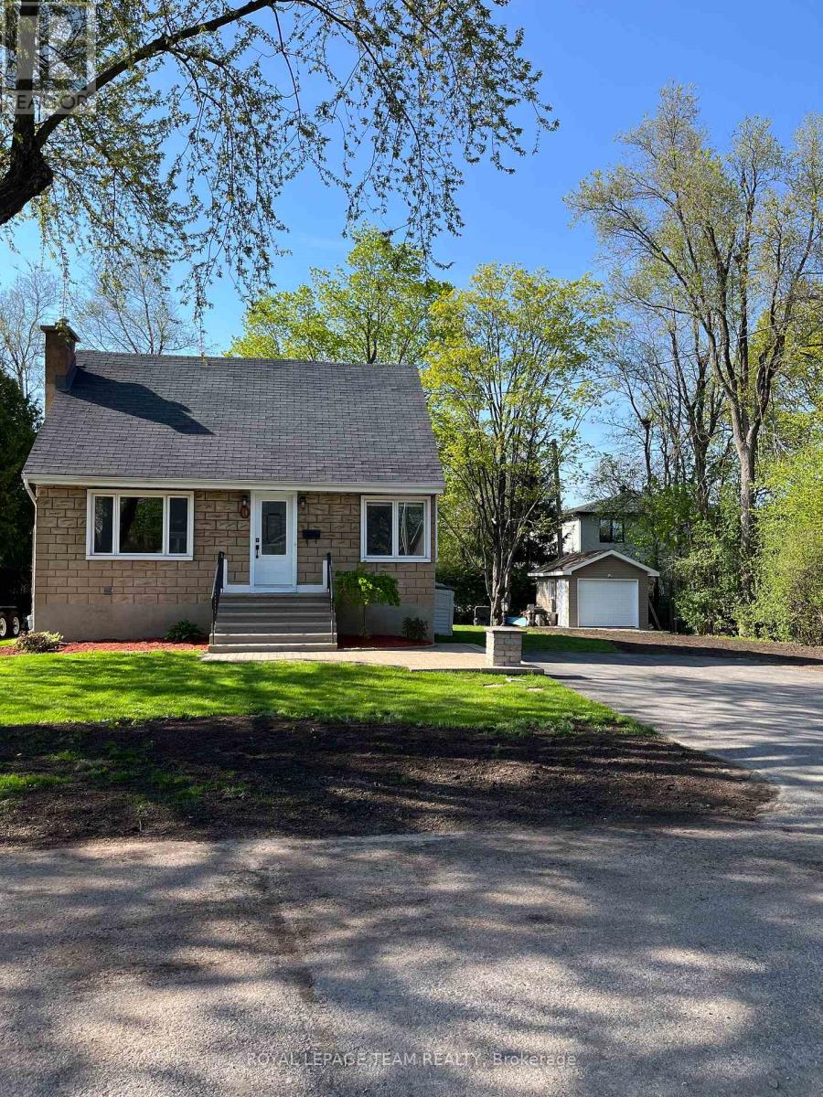 9 & 7 Tower Road, Ottawa, Ontario  K2G 2E2 - Photo 1 - X13497418