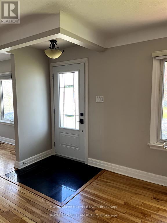 9 & 7 Tower Road, Ottawa, Ontario  K2G 2E2 - Photo 13 - X13497418