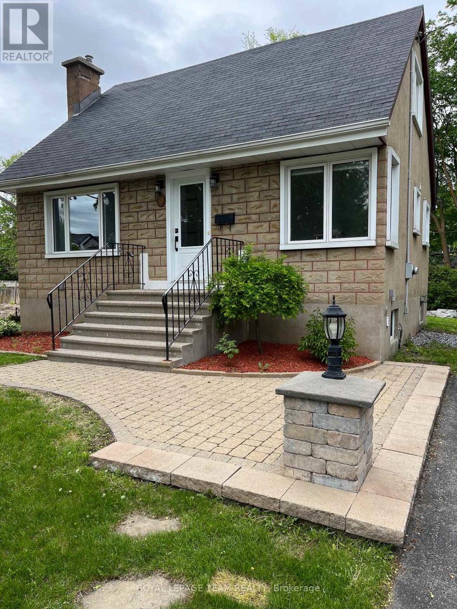 9 & 7 Tower Road, Ottawa, Ontario  K2G 2E2 - Photo 2 - X13497418