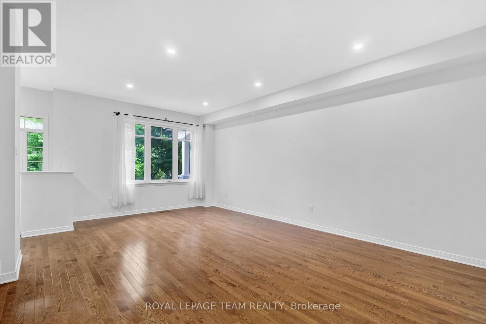 349 Sweetflag Street, Ottawa, Ontario  K2J 5A3 - Photo 7 - X13497446