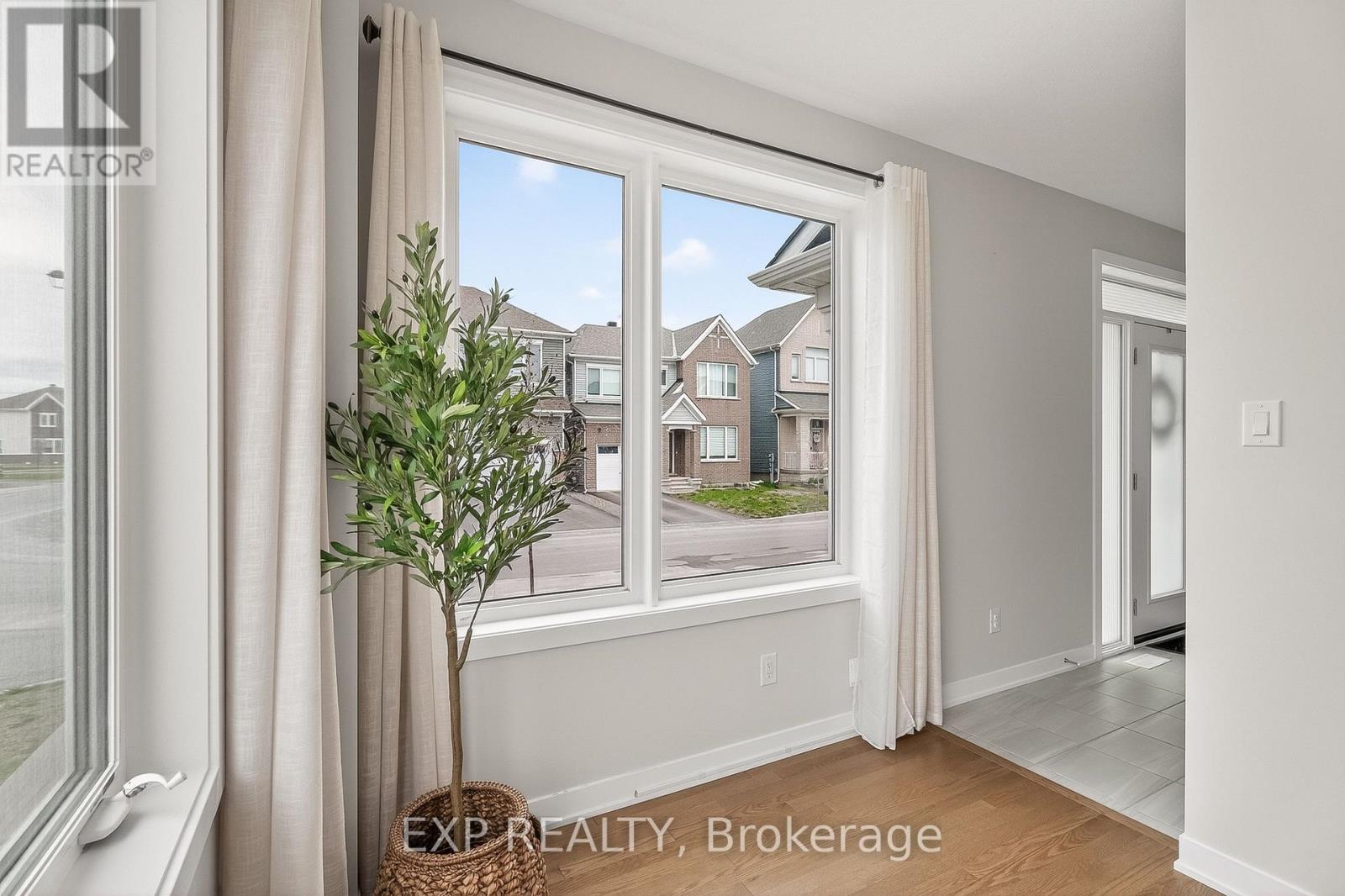 909 Lesage Way, Ottawa, Ontario  K1W 0M8 - Photo 6 - X13497504