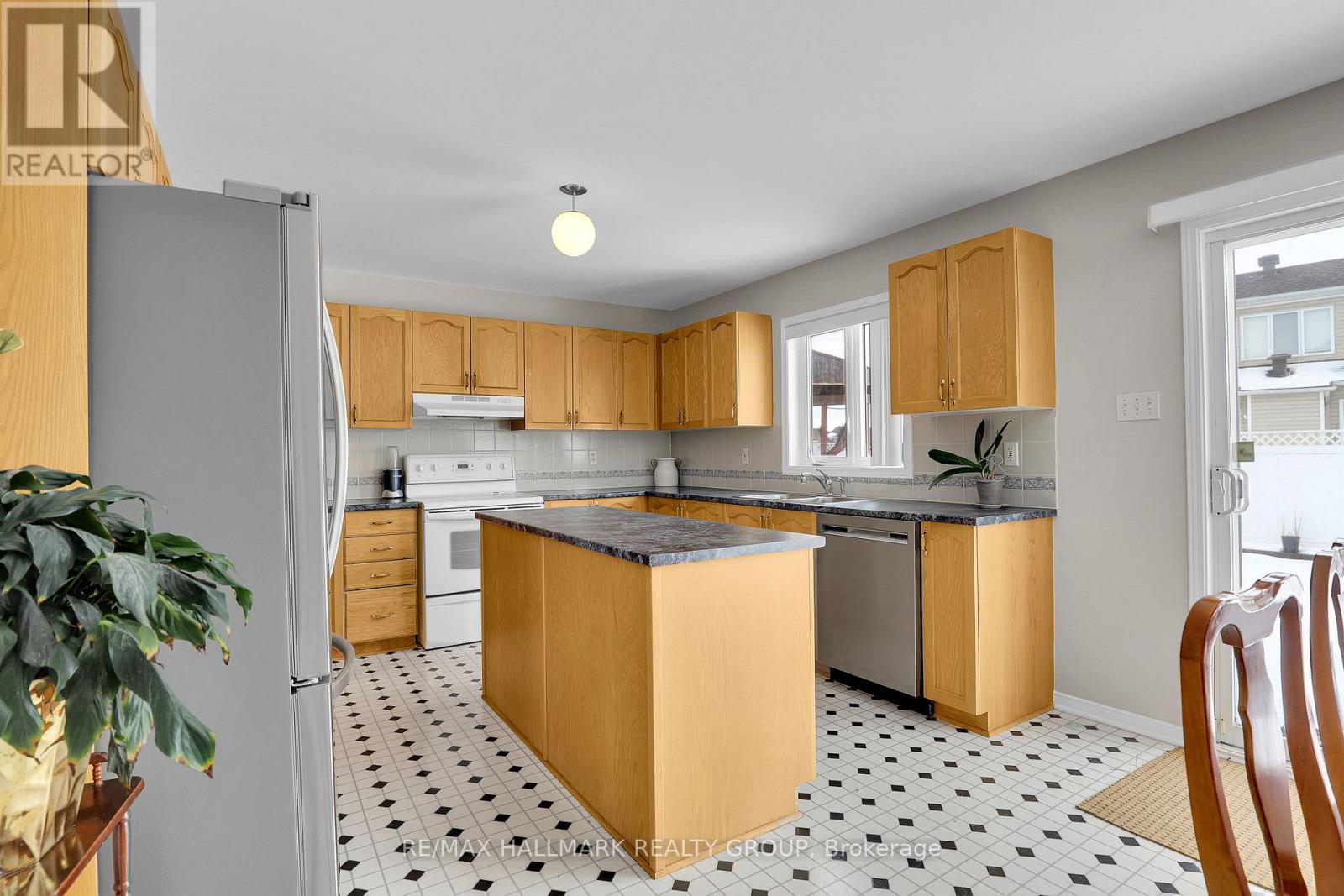634 Aquaview Drive, Ottawa, Ontario  K4A 4W2 - Photo 5 - X13497664
