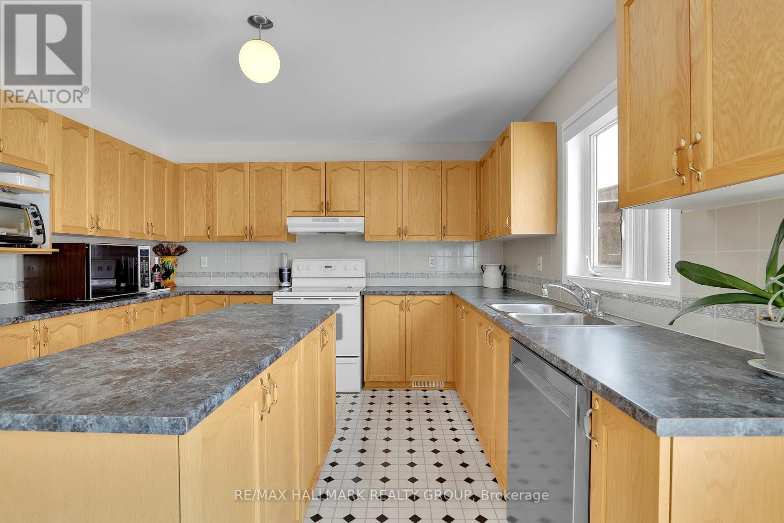 634 Aquaview Drive, Ottawa, Ontario  K4A 4W2 - Photo 7 - X13497664