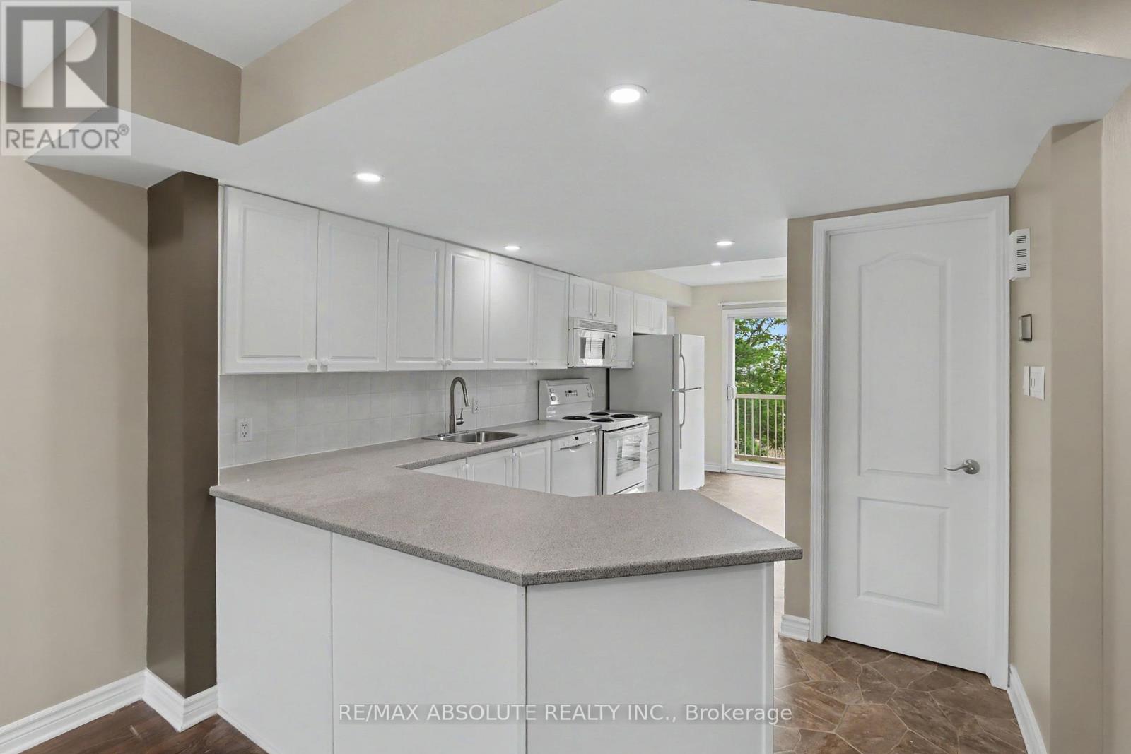 294 Cresthaven Drive, Ottawa, Ontario  K2G 6W4 - Photo 6 - X13497878
