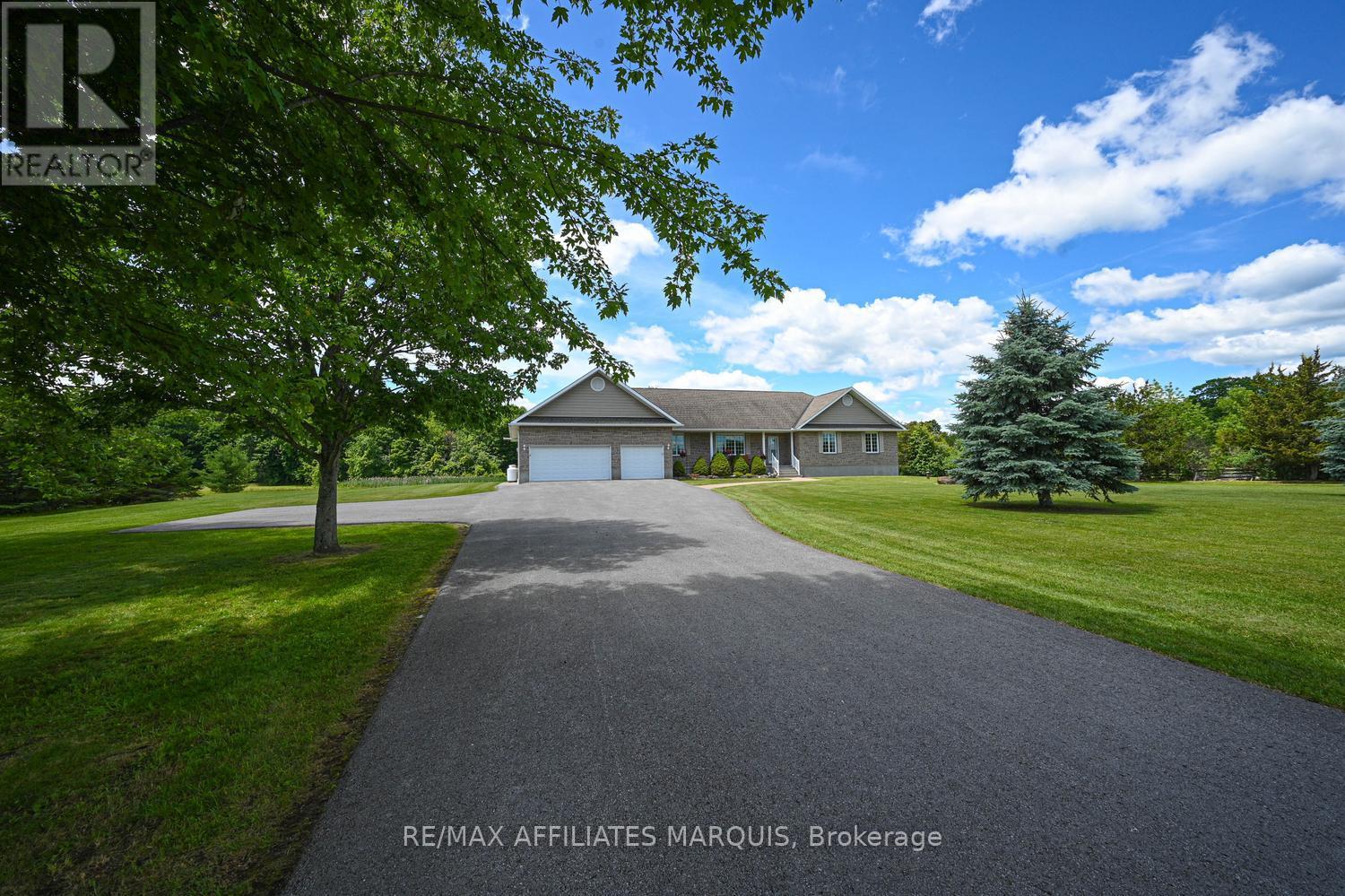 83 Horace Drive, Rideau Lakes, Ontario  K0G 1V0 - Photo 1 - X13497946