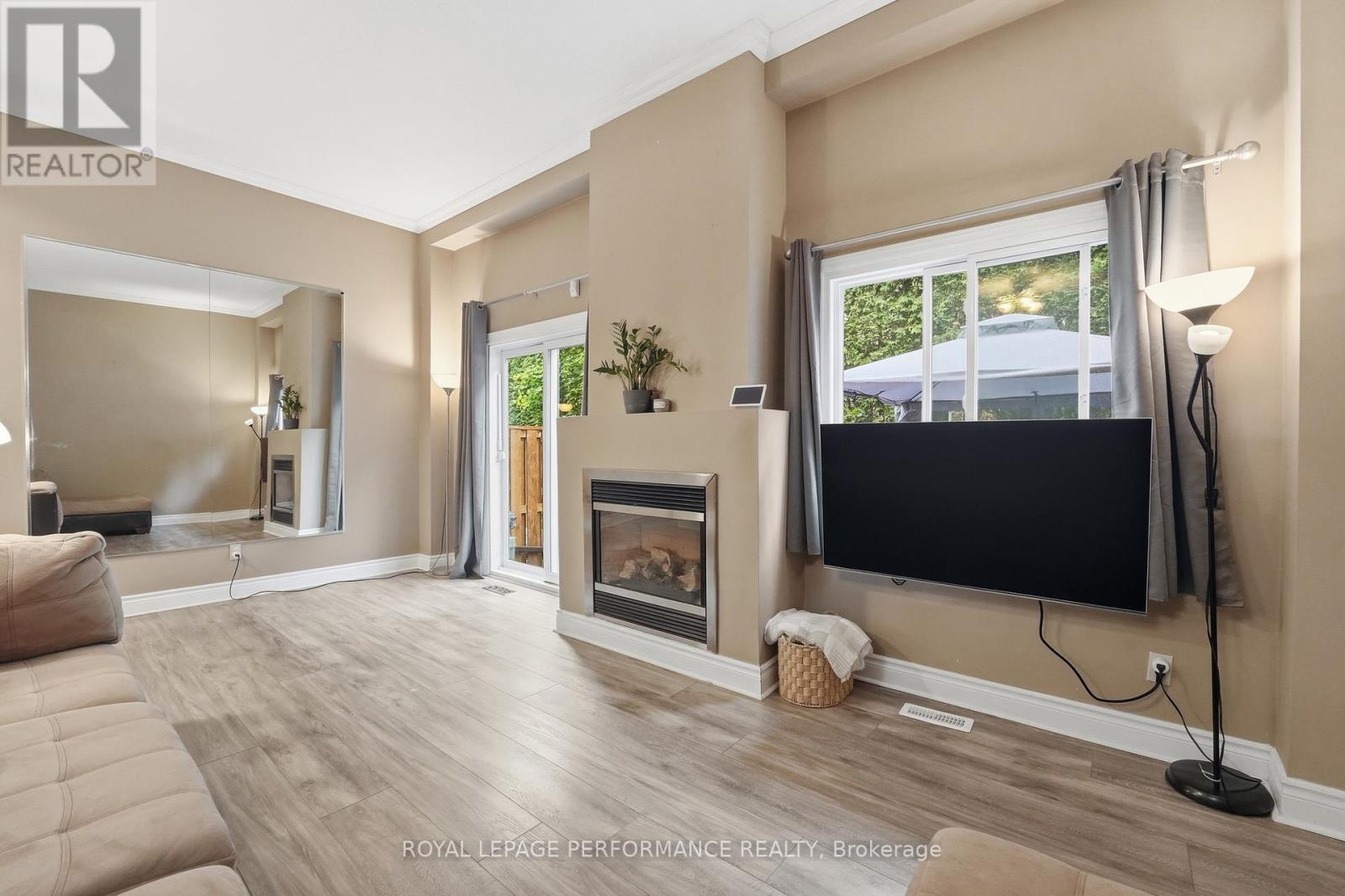 2208 Orient Park Drive, Ottawa, Ontario  K1B 4W2 - Photo 14 - X13497994