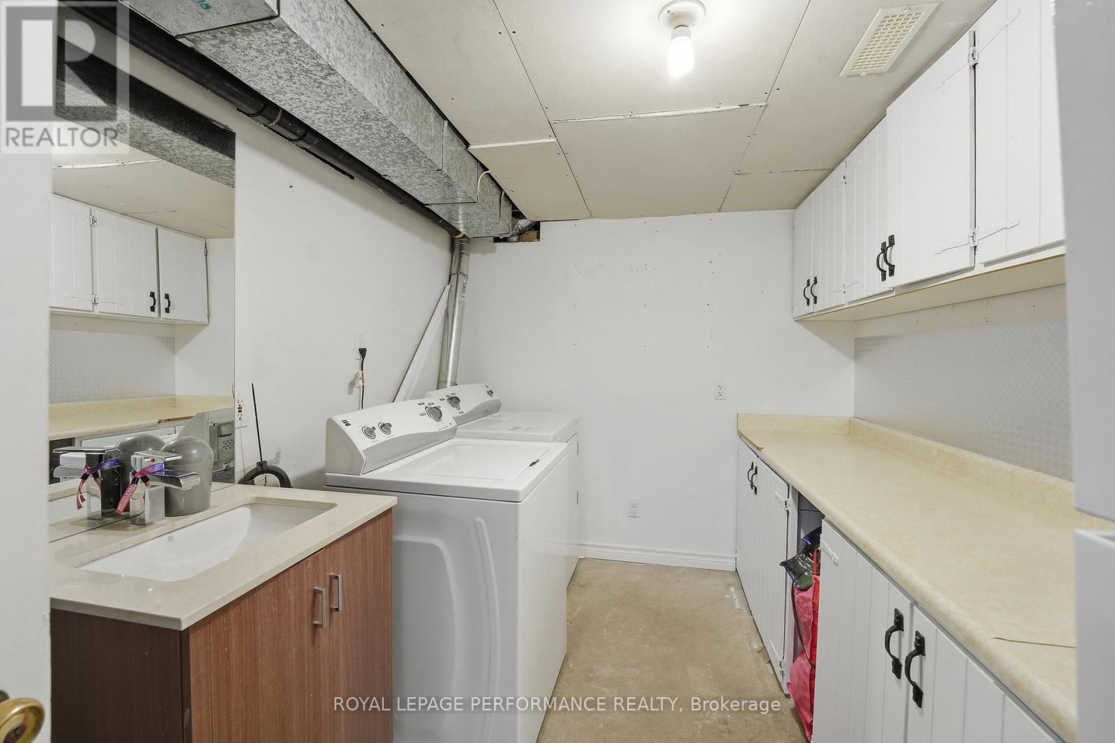 2208 Orient Park Drive, Ottawa, Ontario  K1B 4W2 - Photo 29 - X13497994