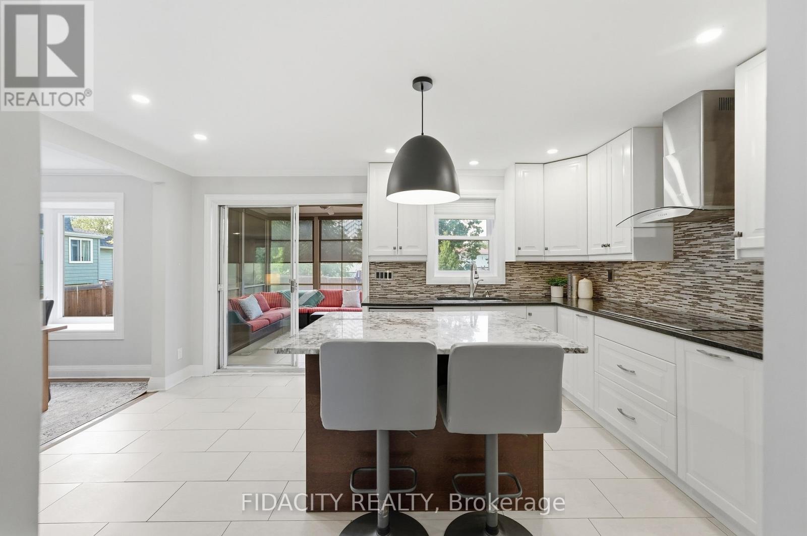 13 Poole Creek Crescent, Ottawa, Ontario  K2S 1T6 - Photo 13 - X13498030