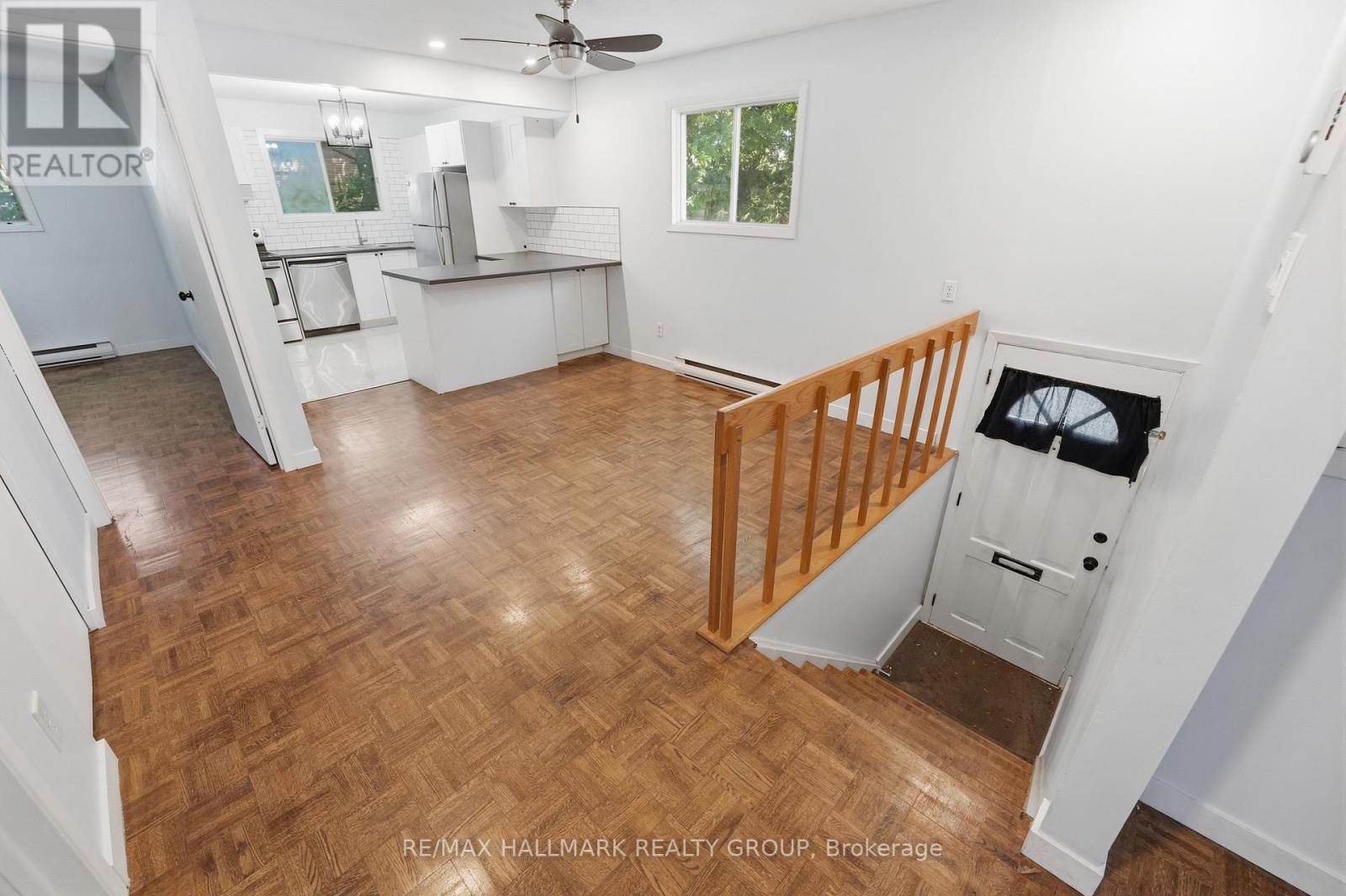 195 Deschamps Avenue, Ottawa, Ontario  K1L 5Z3 - Photo 3 - X13498168