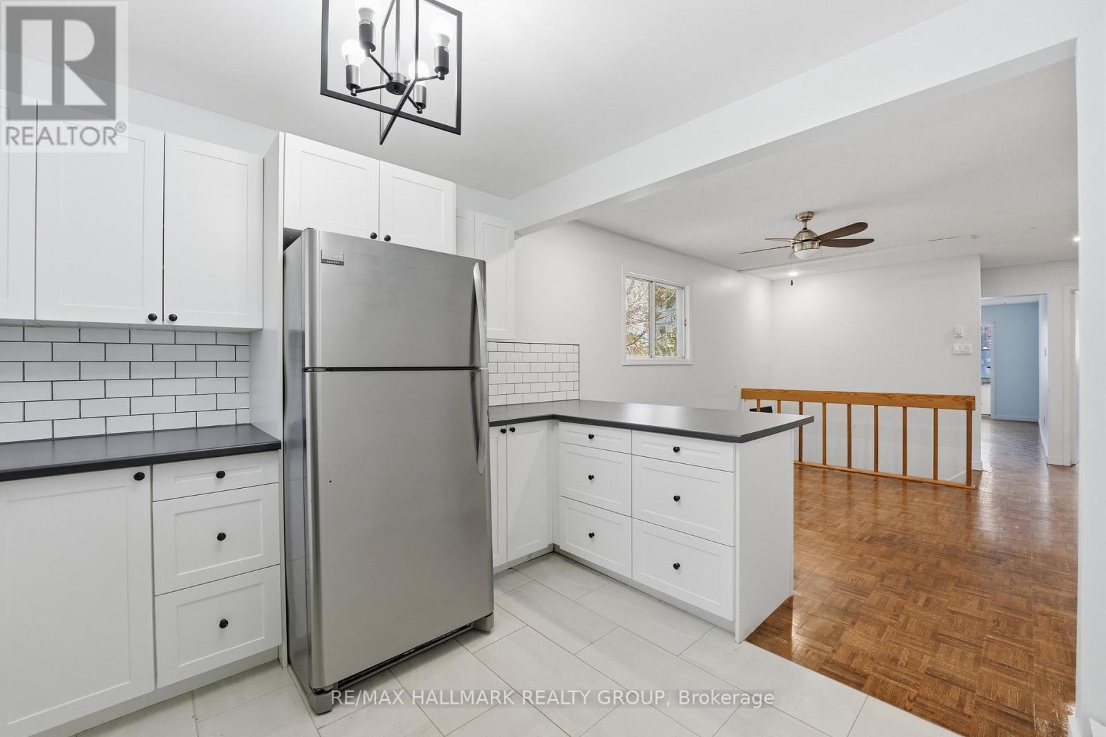 195 Deschamps Avenue, Ottawa, Ontario  K1L 5Z3 - Photo 7 - X13498168