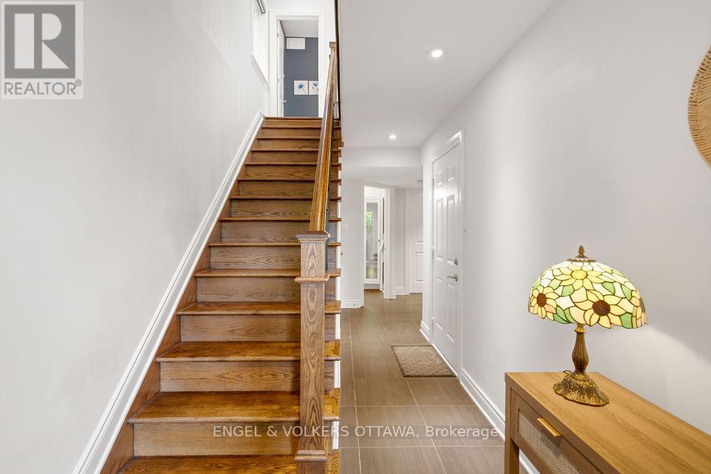 270 Royal Avenue, Ottawa, Ontario  K2A 1T5 - Photo 3 - X13498200