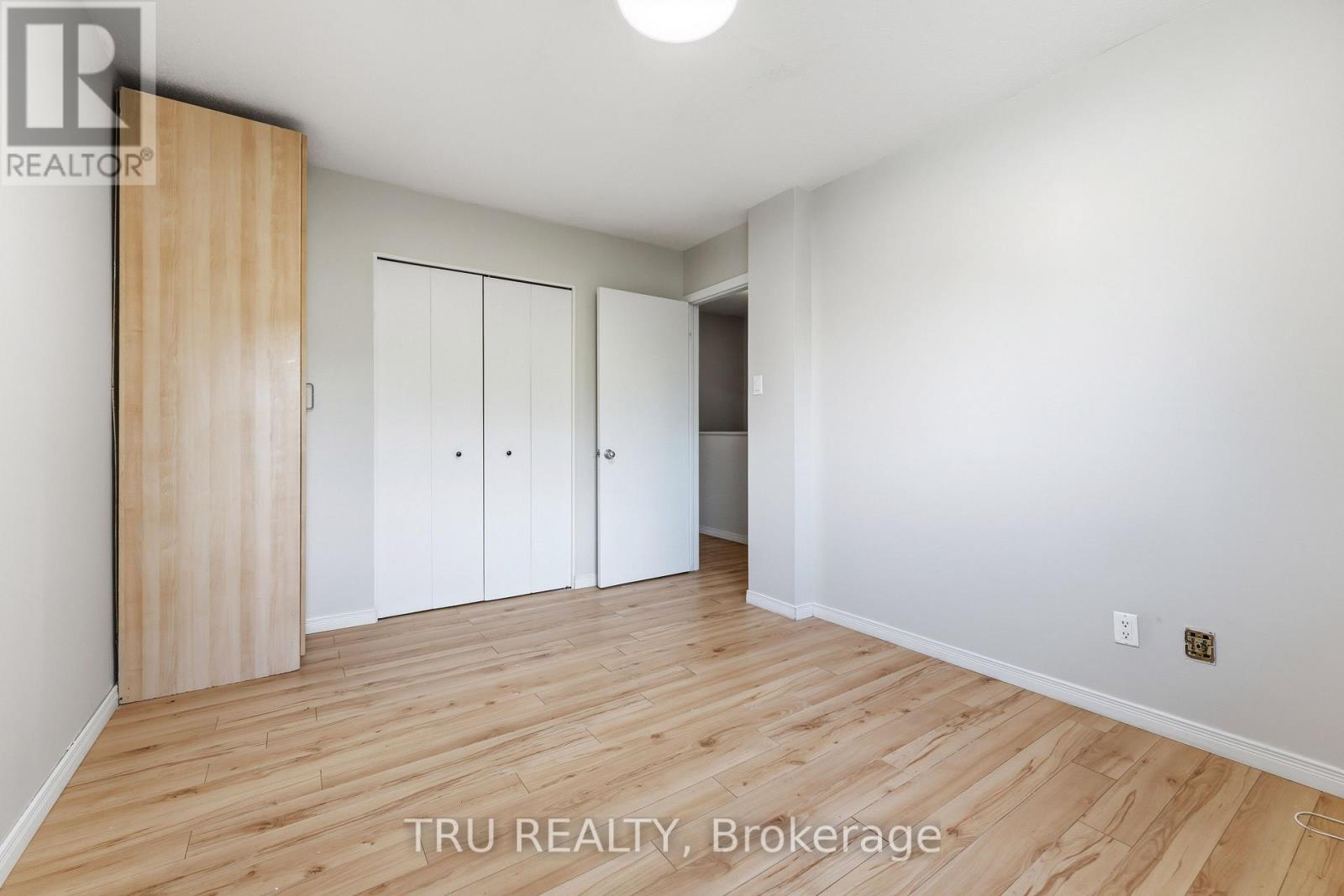 950 Meadowlands Drive, Ottawa, Ontario  K2C 0K3 - Photo 12 - X13498228