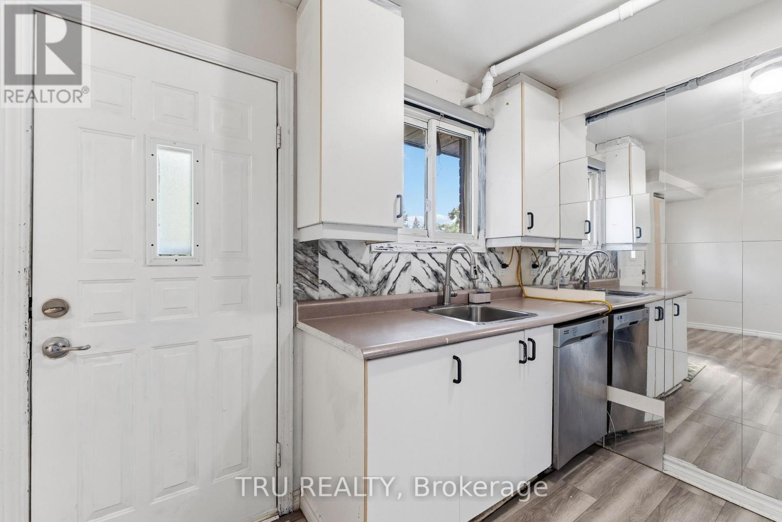 950 Meadowlands Drive, Ottawa, Ontario  K2C 0K3 - Photo 7 - X13498228
