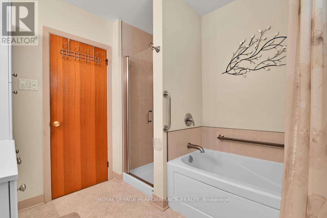 23 Elma Street, Ottawa, Ontario  K1T 3W8 - Photo 22 - X13498308