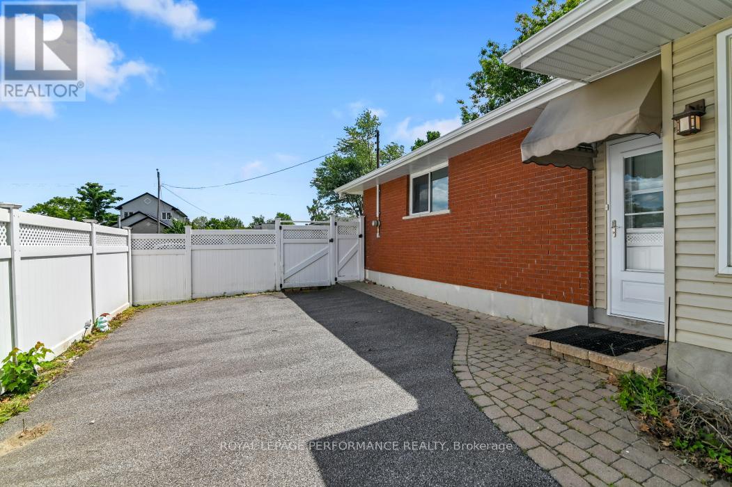 23 Elma Street, Ottawa, Ontario  K1T 3W8 - Photo 30 - X13498308