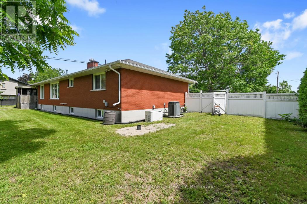 23 Elma Street, Ottawa, Ontario  K1T 3W8 - Photo 31 - X13498308