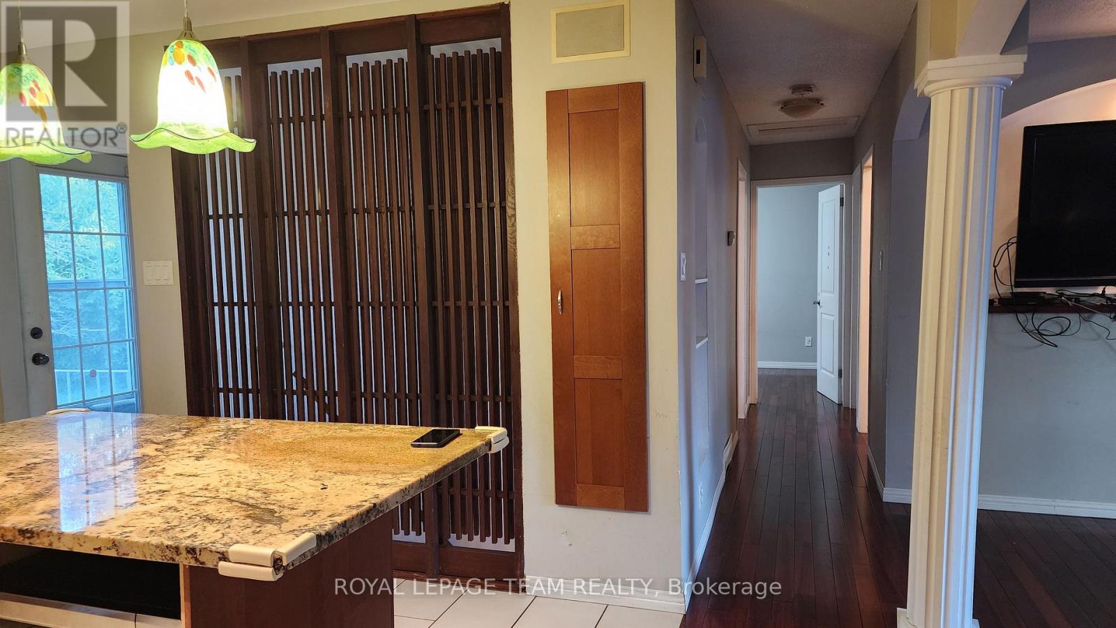 1013 Cadboro Road, Ottawa, Ontario  K1J 8C8 - Photo 7 - X13498408