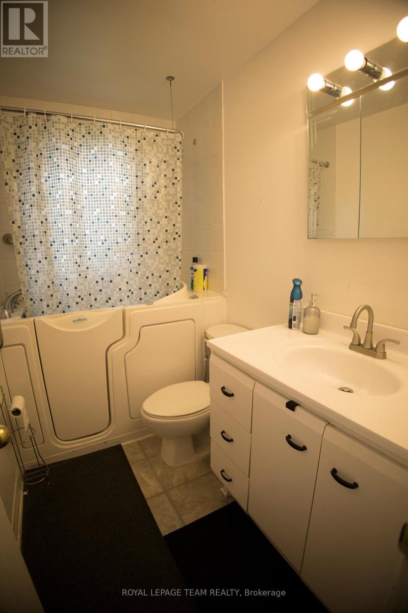 1339 Kilborn Avenue, Ottawa, Ontario  K1H 6L2 - Photo 21 - X13498552