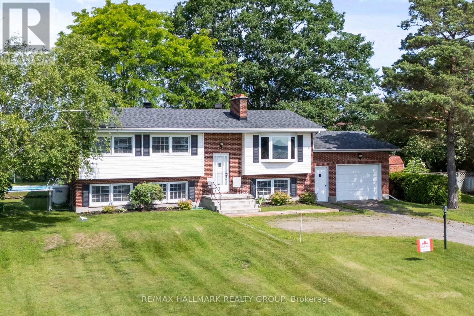 22 St Lawrence Court, Augusta, Ontario  K0E 1T0 - Photo 1 - X13498594