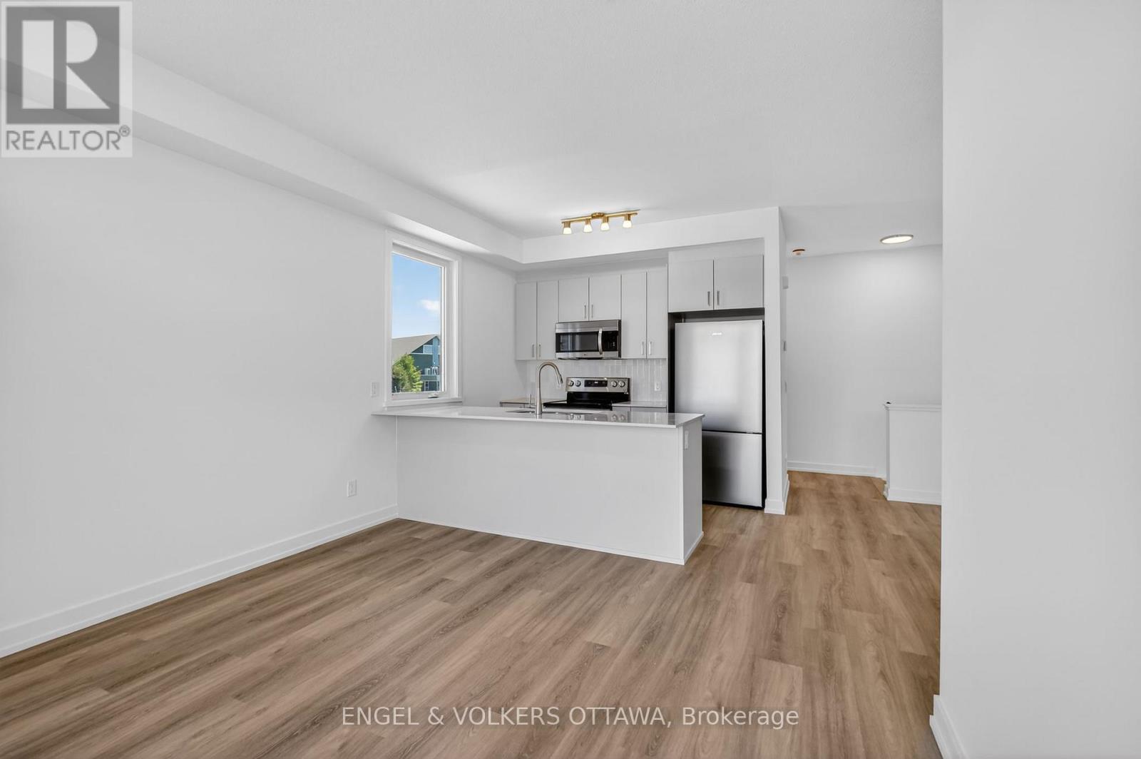 122 Stardust Private, Ottawa, Ontario  K1T 3W6 - Photo 11 - X13498634