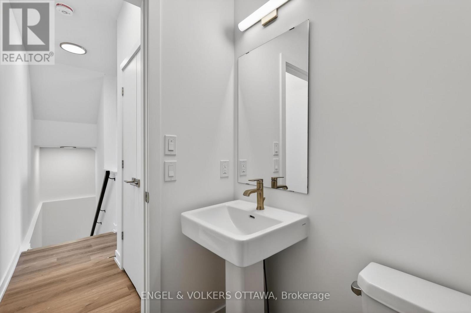 122 Stardust Private, Ottawa, Ontario  K1T 3W6 - Photo 17 - X13498634
