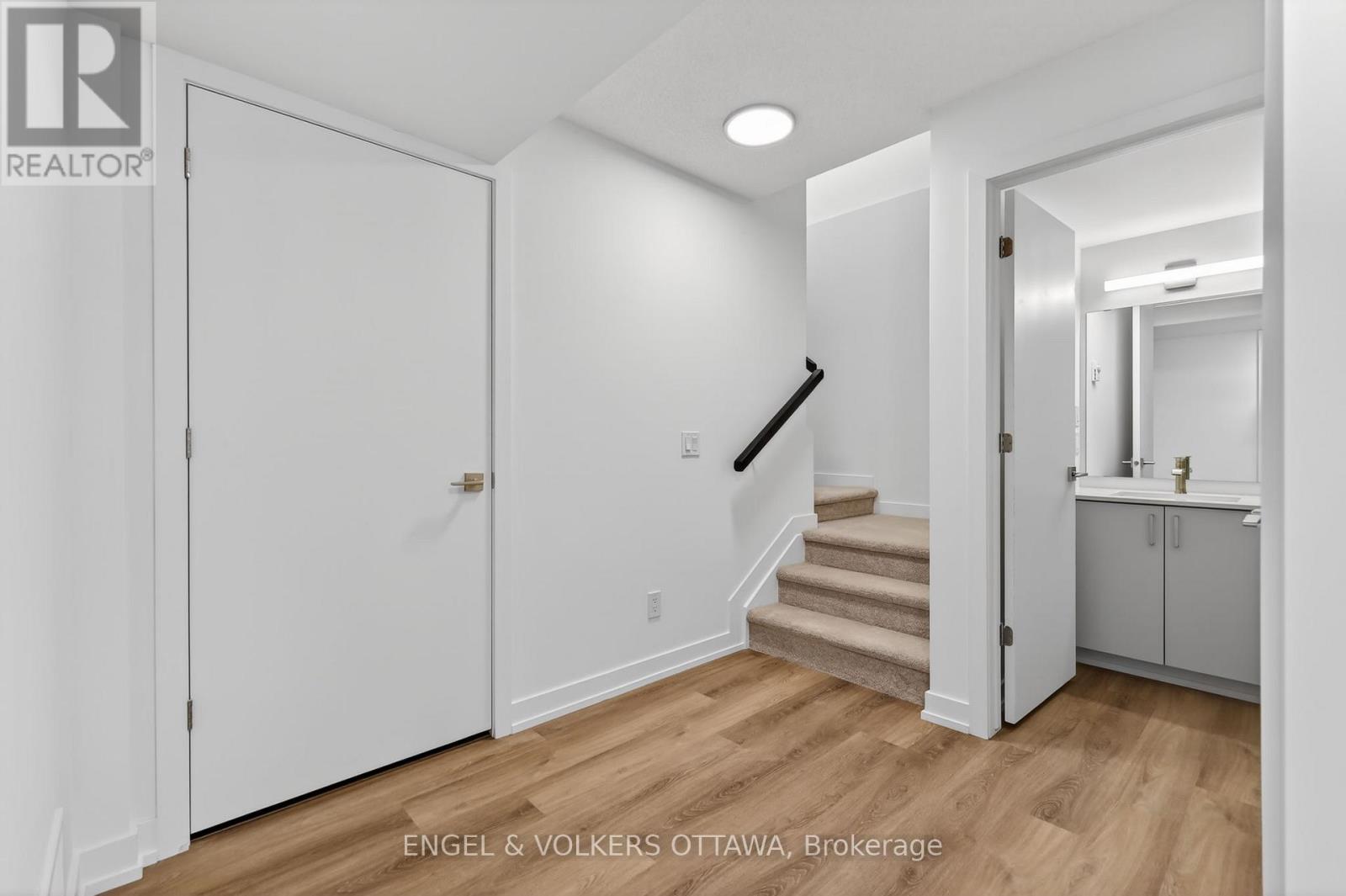 122 Stardust Private, Ottawa, Ontario  K1T 3W6 - Photo 20 - X13498634