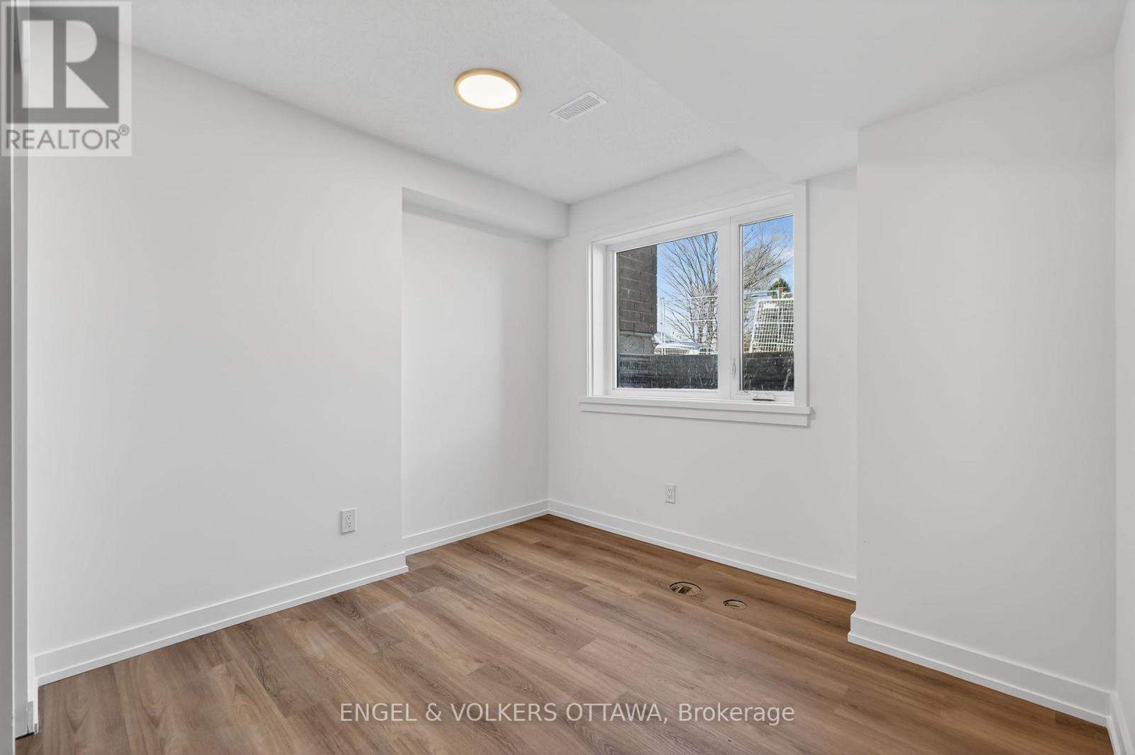 122 Stardust Private, Ottawa, Ontario  K1T 3W6 - Photo 23 - X13498634