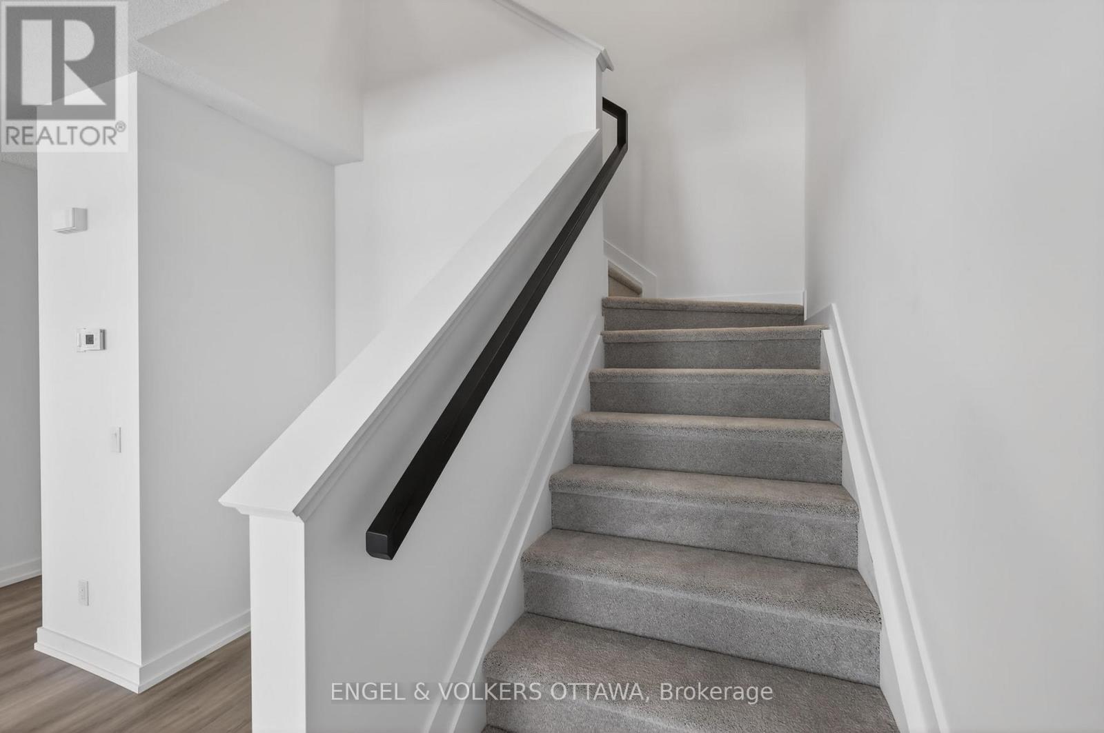110 Stardust Private, Ottawa, Ontario  K1T 3W6 - Photo 23 - X13498642