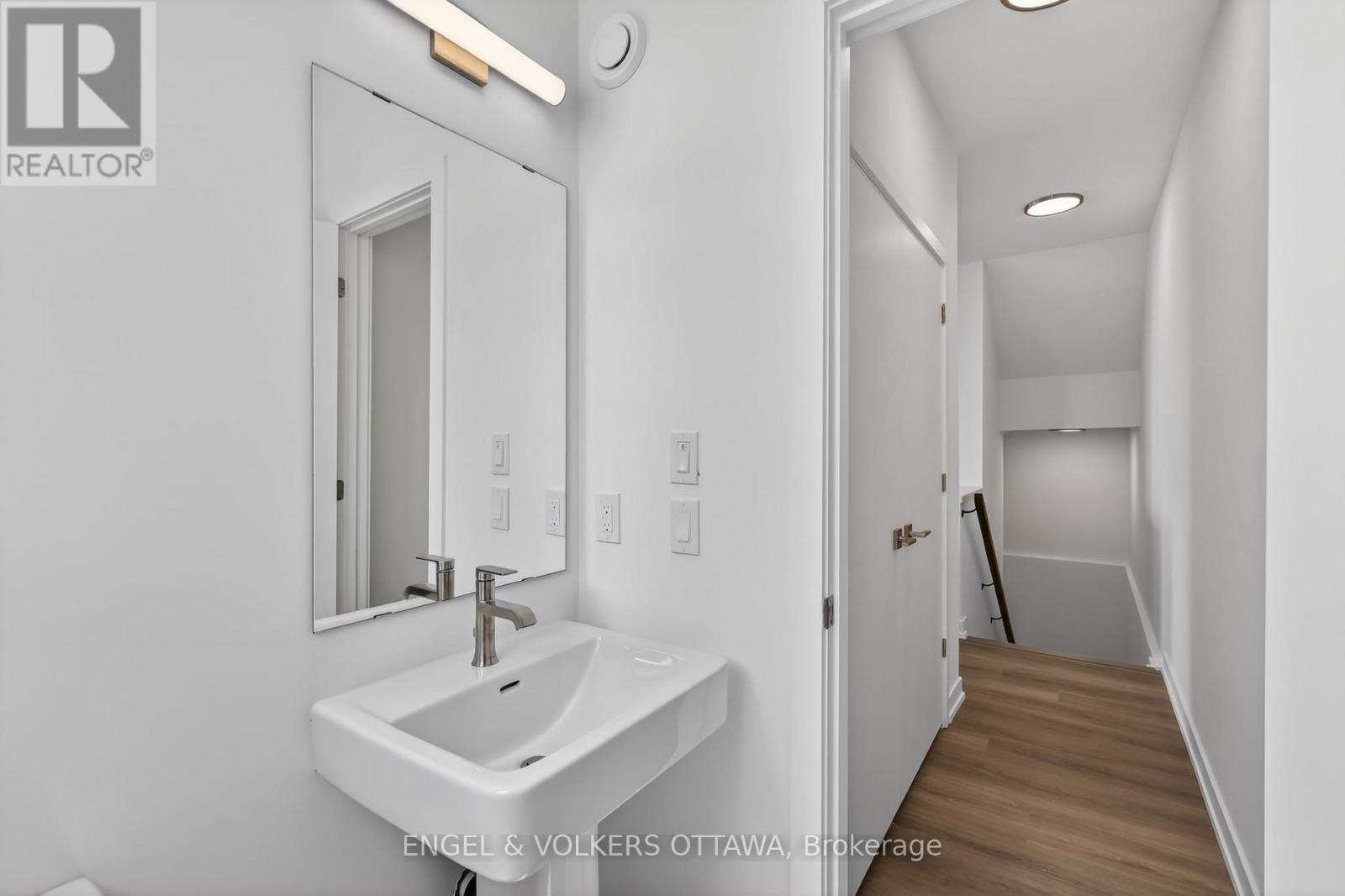 100 Stardust Private, Ottawa, Ontario  K1T 3W6 - Photo 17 - X13498656