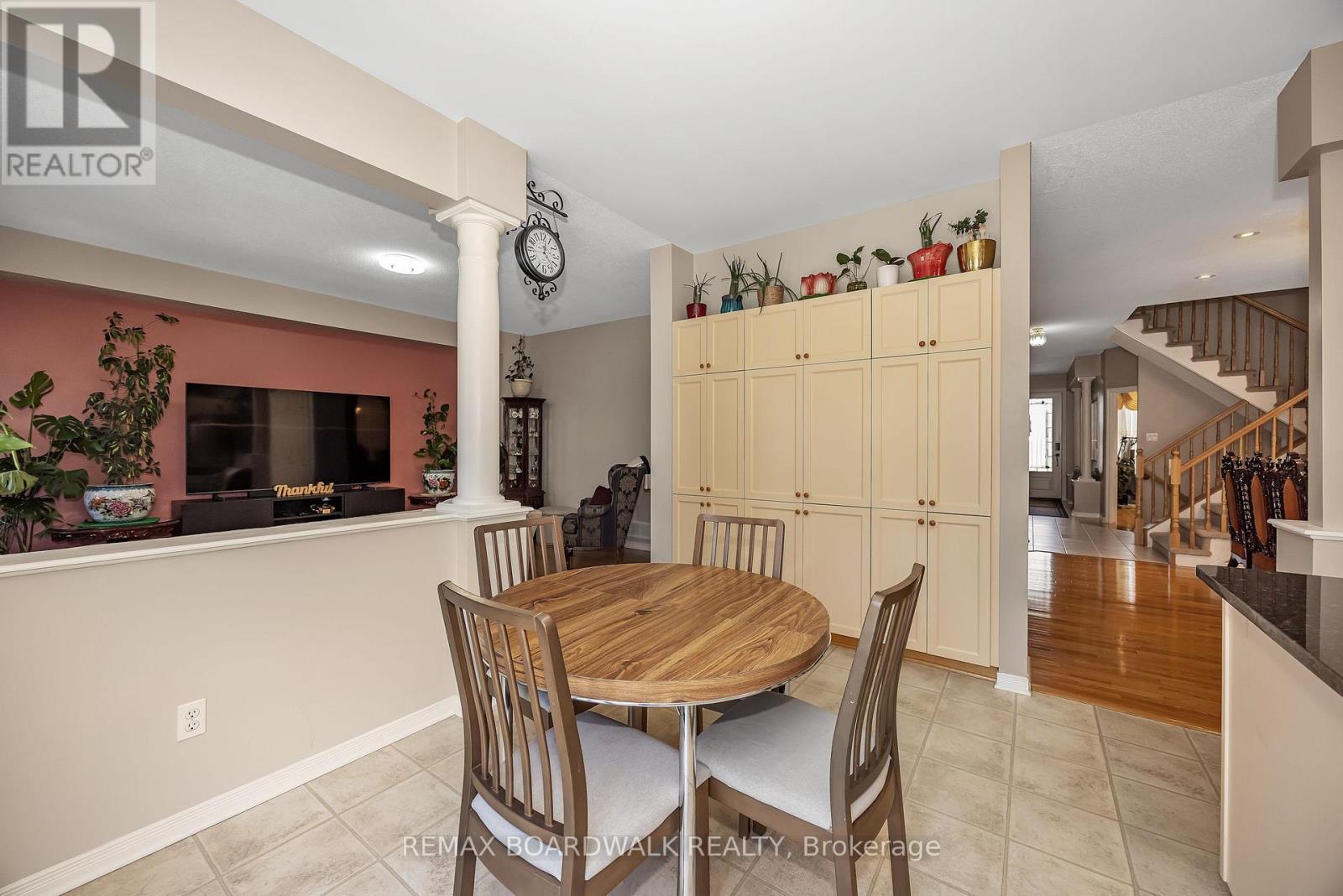 102 Mosswood Court, Ottawa, Ontario  K1V 0N6 - Photo 13 - X13498686