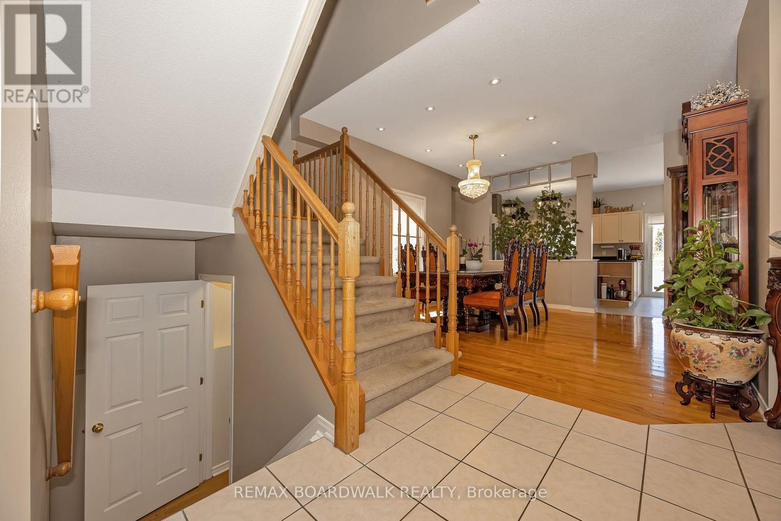 102 Mosswood Court, Ottawa, Ontario  K1V 0N6 - Photo 32 - X13498686