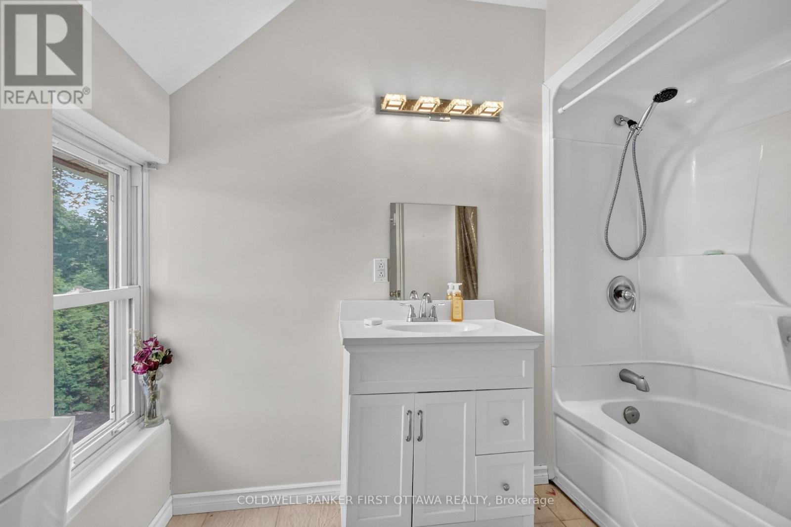 9 Maud Street, South Dundas, Ontario  K0C 1X0 - Photo 20 - X13499004