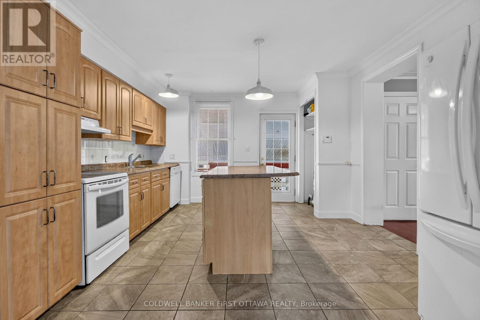 9 Maud Street, South Dundas, Ontario  K0C 1X0 - Photo 7 - X13499004