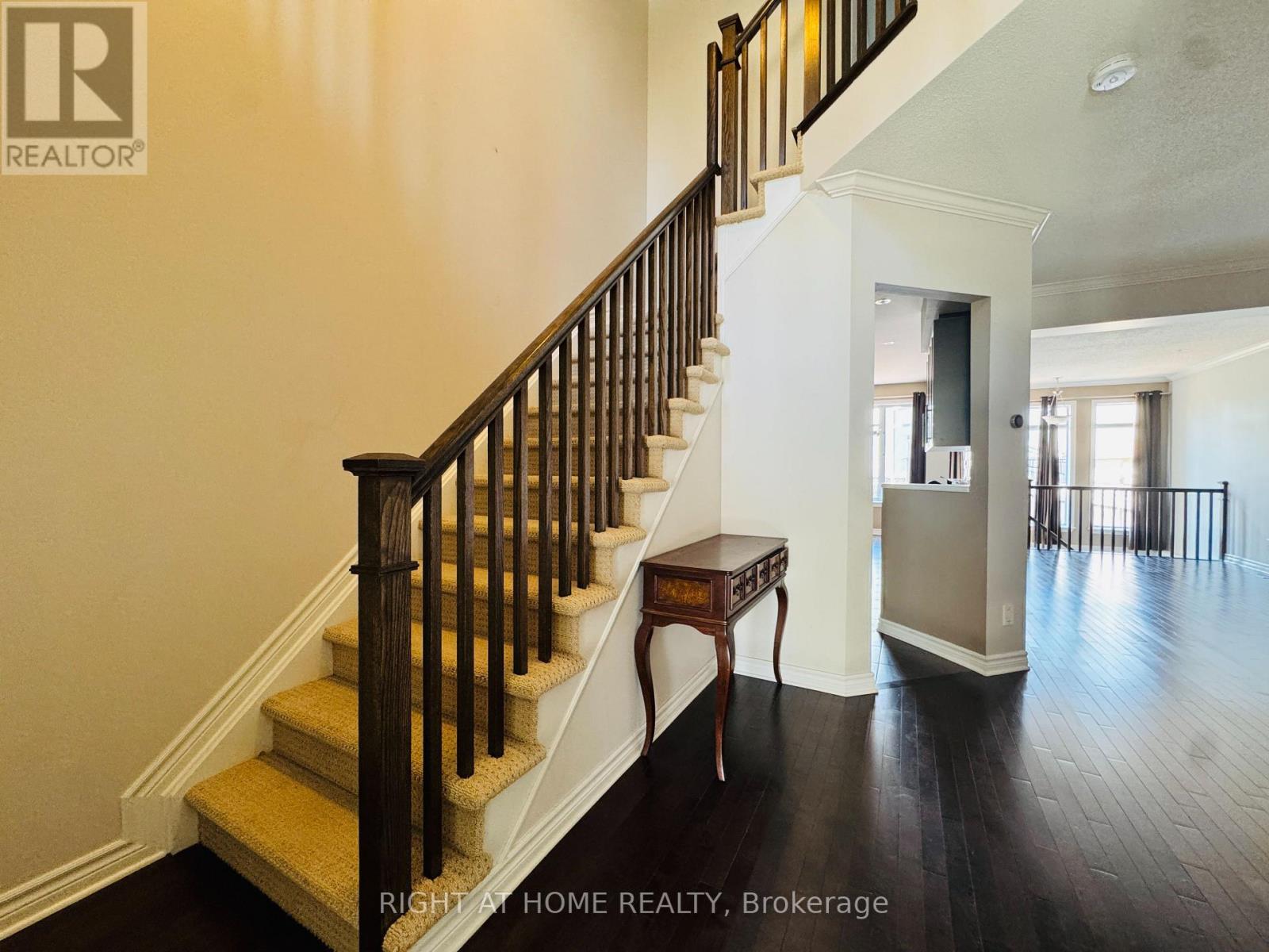 204 Badgeley Avenue, Ottawa, Ontario  K2T 0A4 - Photo 2 - X13499136