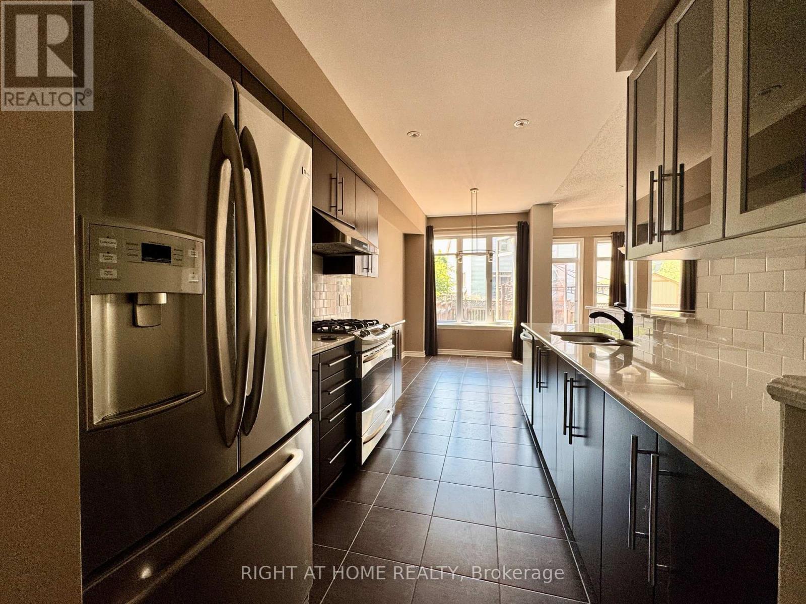 204 Badgeley Avenue, Ottawa, Ontario  K2T 0A4 - Photo 6 - X13499136