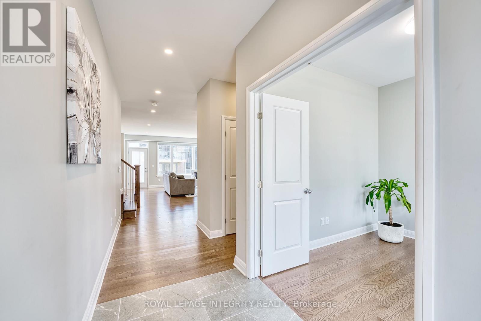 232 Ketchikan Crescent, Ottawa, Ontario  K2T 0S3 - Photo 2 - X13499202