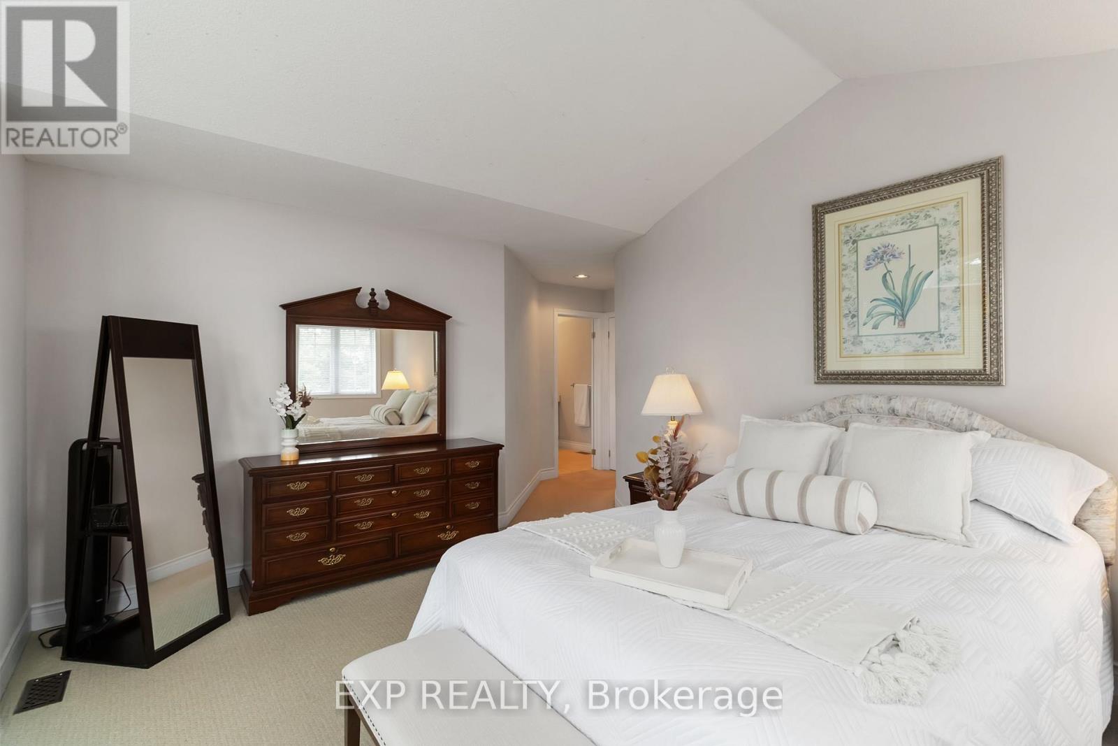 1401 Tamworth Court, Burlington, Ontario  L7P 4V3 - Photo 33 - W13499222