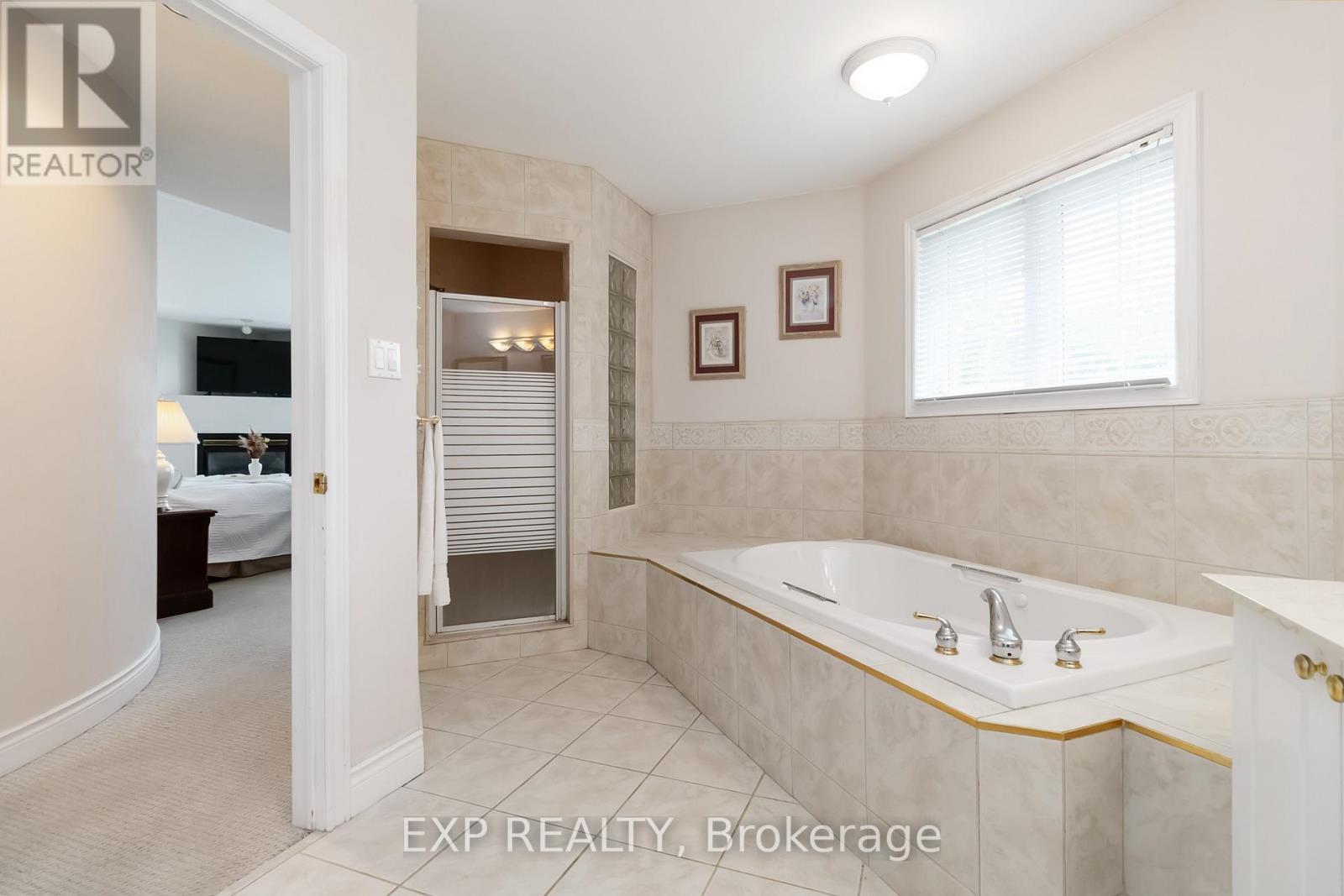 1401 Tamworth Court, Burlington, Ontario  L7P 4V3 - Photo 37 - W13499222