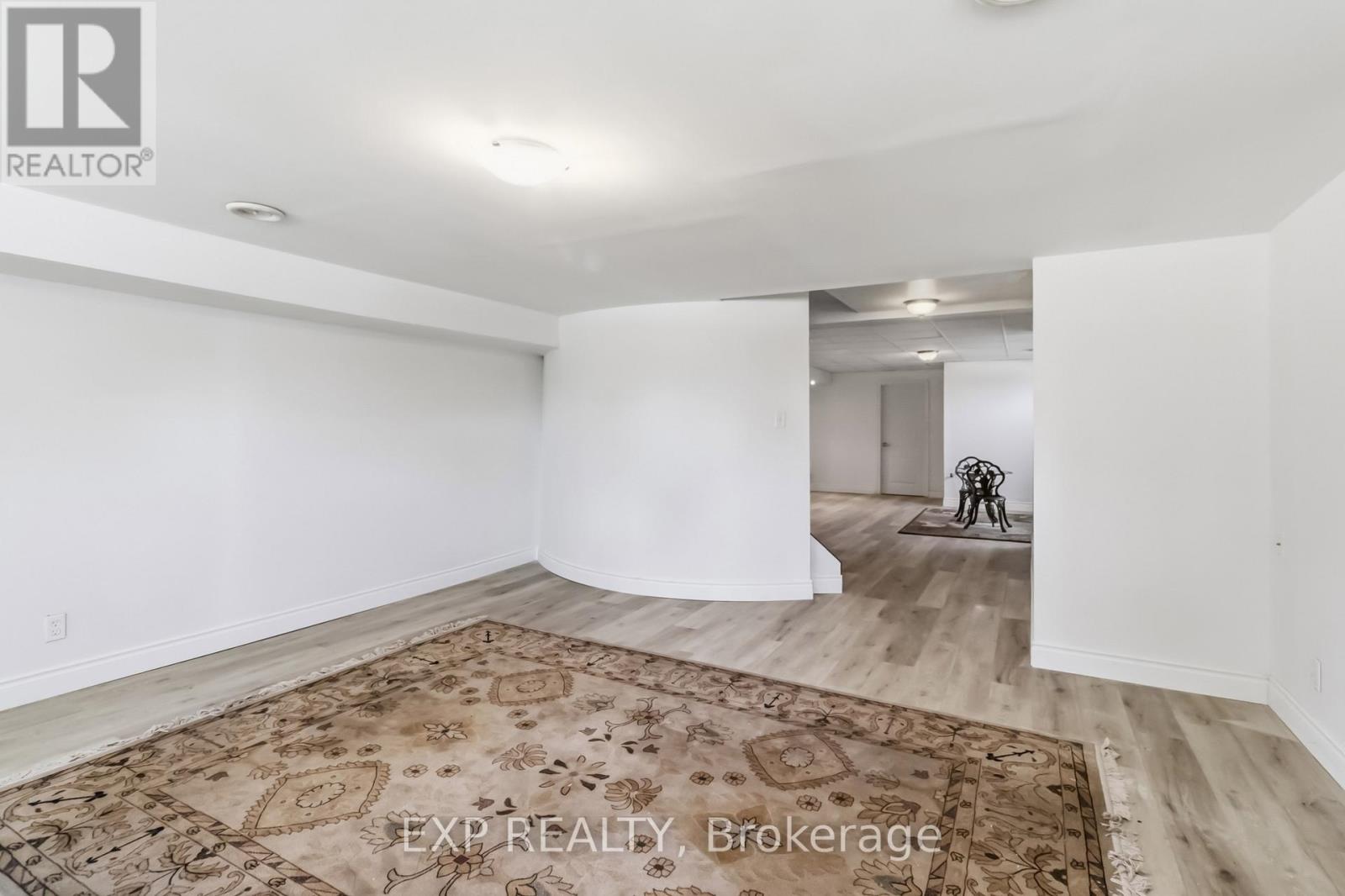 1401 Tamworth Court, Burlington, Ontario  L7P 4V3 - Photo 5 - W13499222