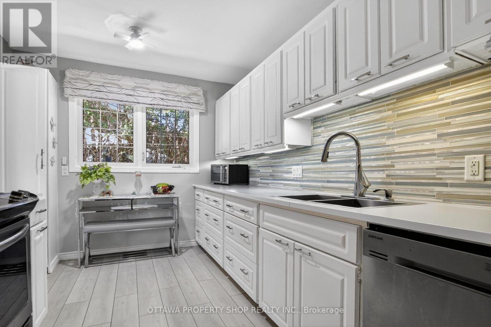 49 Country Lane, Ottawa, Ontario  K2L 1H9 - Photo 10 - X13499674