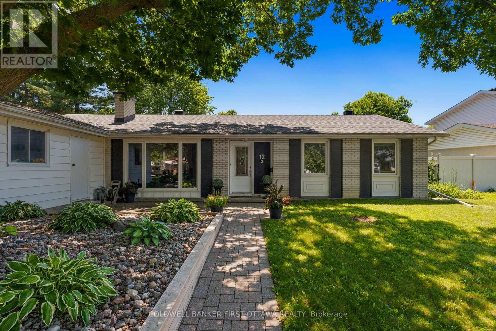 12 Bradgate Drive, Ottawa, Ontario  K2G 0R6 - Photo 4 - X13499764