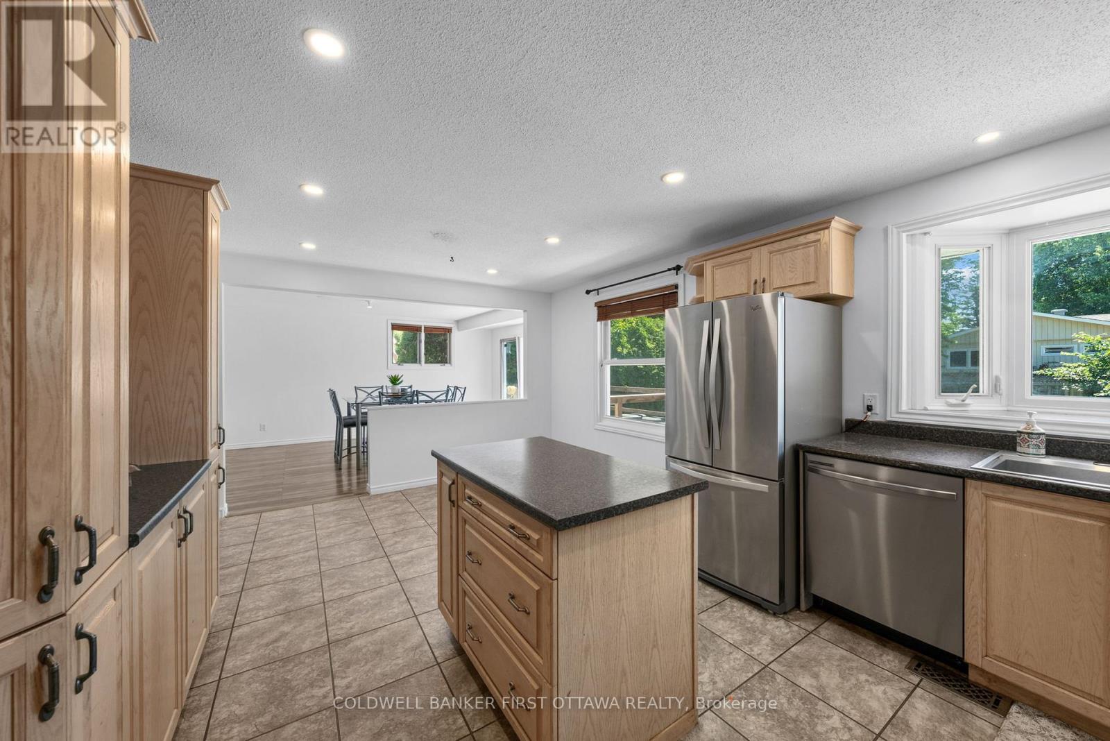12 Bradgate Drive, Ottawa, Ontario  K2G 0R6 - Photo 9 - X13499764